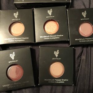 Moodstruck presses eye shadow